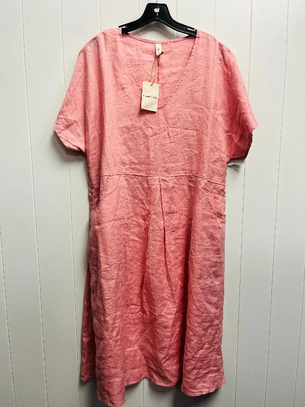 Dress Casual Short By grae cove  In Pink, Size: Xl